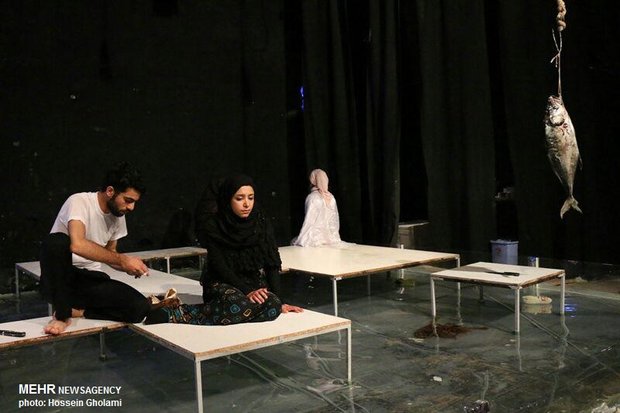 افسانه‌های نیمه افلیج از یک کشتی سوخته