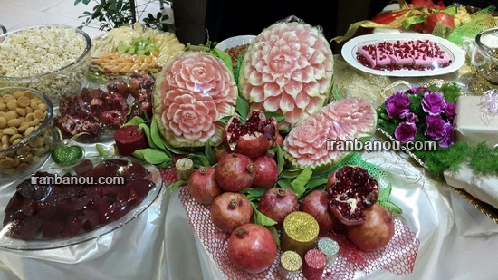 تزئین میز و سفره آرائی برای شب یلدا