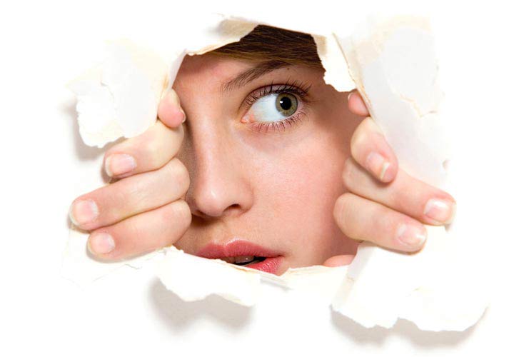 چگونه کمروئی خود را درمان کنیم؟