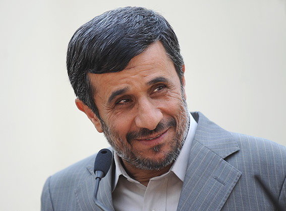 نامه سرگشاده احمدی نژاد/ چند سوال و یک شباهت عجیب