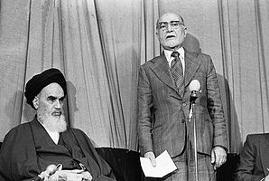 ۱۶ بهمن انتخاب مهندس بازرگان به سمت نخست وزیری انقلاب