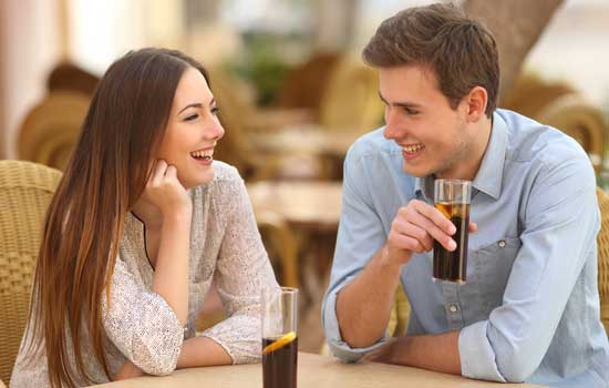 چگونه رفتار کنیم تا مردان شیفته ما شوند؟